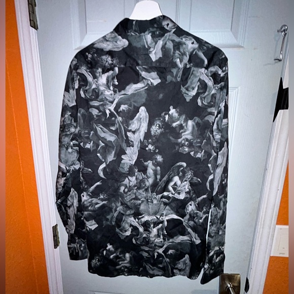 H&M size men’s, medium button-down angel printed long sleeve shirt - Picture 5 of 6